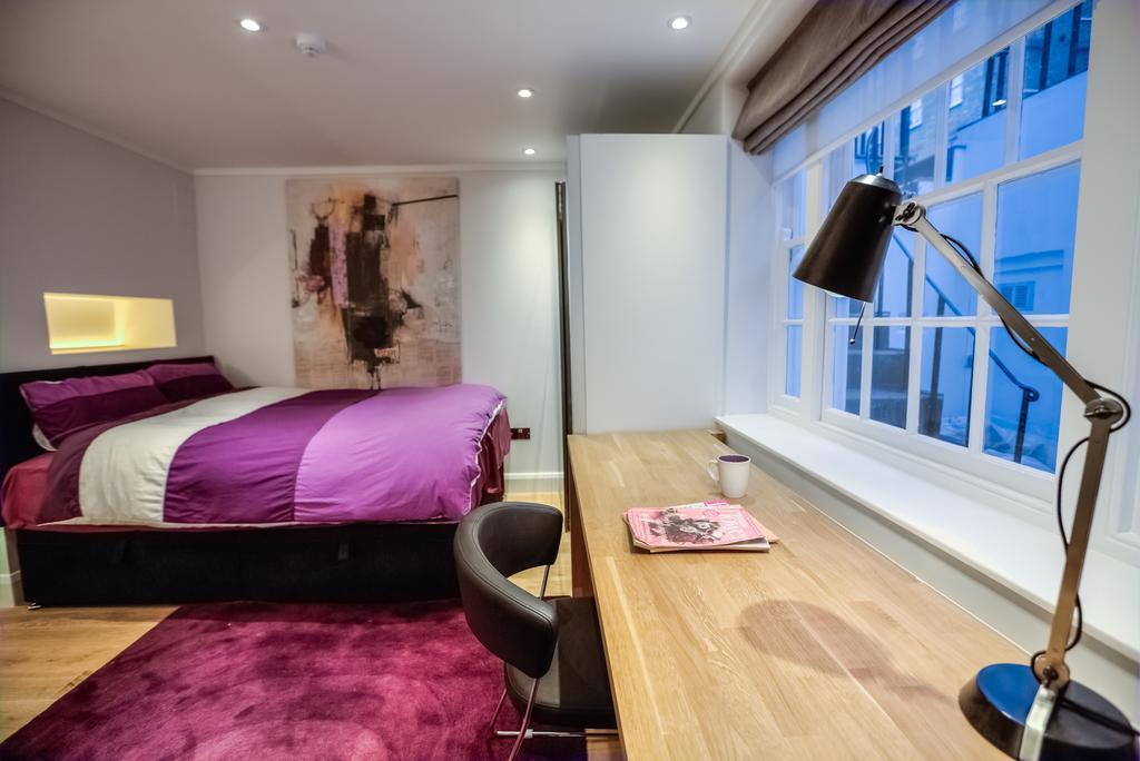 Eson2 / The York Street Nest London